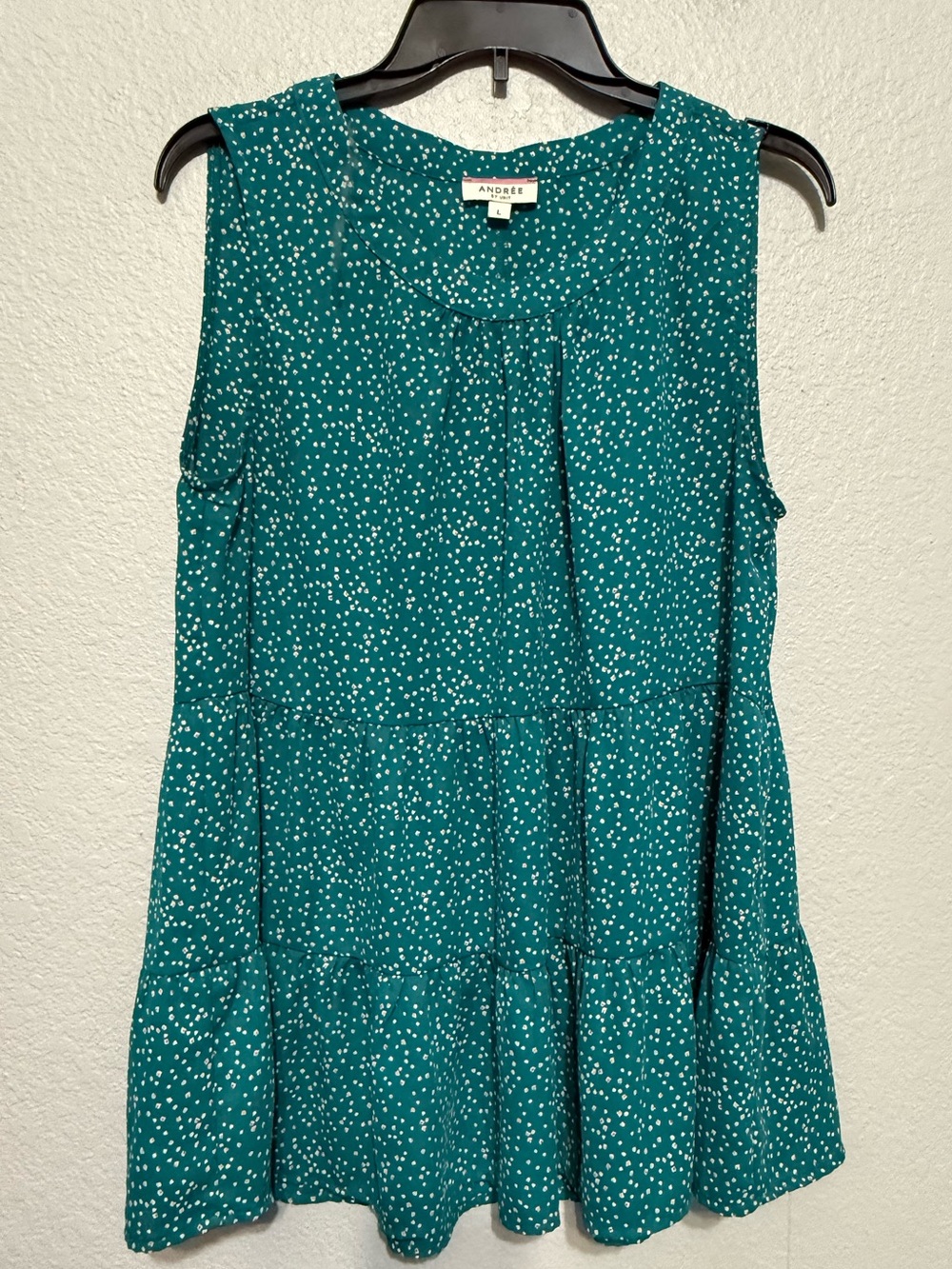 Andrew by unit Teal Sleeveless Print tiered Top euc L